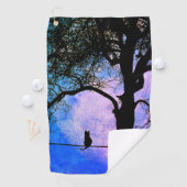 Een zwarte kat op een draad Volle maan Golfhanddoek (Insitu)