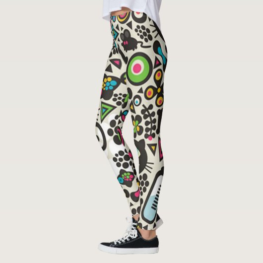 Eén zwarte oogkat leggings (Links)