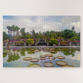 Een zwembad met waterlappen op het Maggiore-meer i Legpuzzel