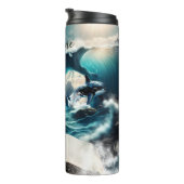 Een zwemmende steampunk Orka in de golf. Thermosbeker (Geroteerd rechts)