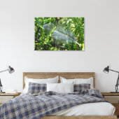 Een zwerfveer canvas afdruk (Insitu (Slaapkamer))