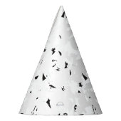 Een zwerm vogels die in de lucht vliegen. feesthoedjes (Links)