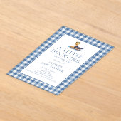 Eend Blauw Gingham Baby Shower Acryl Uitnodigingen (Laagn)