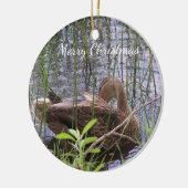Eend die zich in het riet wast keramisch ornament (Links)
