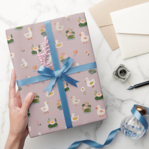 Eenden & waterlelies op lichtgrijs-roze cadeaupapier