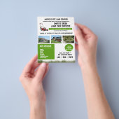 Eenduidig landschapsontwerp voor grasschaap flyer (Hand)