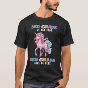 Eenhoorn 3e klas We zijn klaar 4e klas hier We Co T-shirt