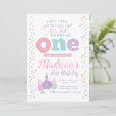 Eenhoorn en Donut 1e verjaardag Kaart (Staand voorkant)