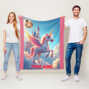 Eenhoorn en kasteel in roze en gepersonaliseerde f fleece deken