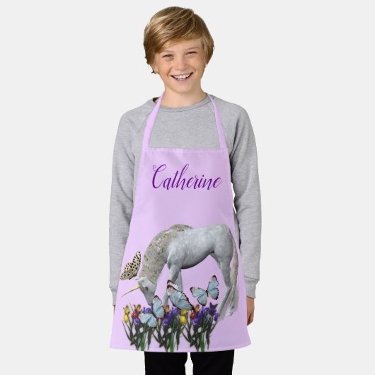 Eenhoorn en vlinders gepersonaliseerd dier schort (Gedragen)