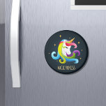 Eenhoorn Magic Princess Magneet<br><div class="desc">Dit ontwerp is voorzien van een prachtige felgekleurde eenhoorn met gouden hoorn met een achtergrond van sterren en moderne typografie "Magical Princess" geschreven in goud. Een prachtig cadeau voor haar.</div>