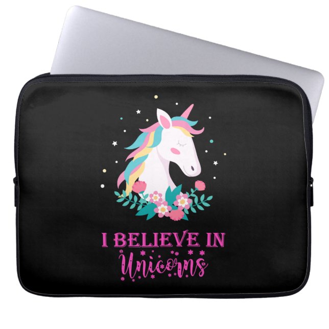 EENHOORN MAGIE     LAPTOP SLEEVE (Voorkant)