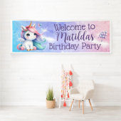 Eenhoorn met ballonnen binnen/buiten banner (Insitu)