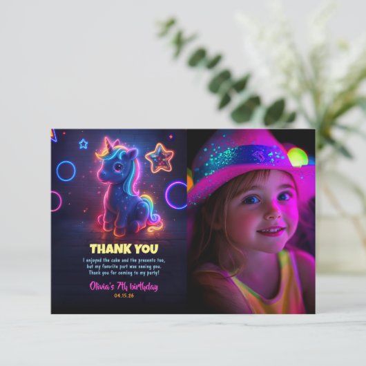 Eenhoorn Neon Verjaardagsfeest Dank u Foto Bedankkaart (Staand voorkant)