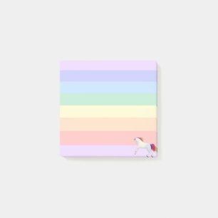 Eenhoorn op pastel regenboog gestreept post-it® notes