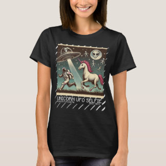 Eenhoorn UFO Selfie: Escape (UFO alien) T-shirt