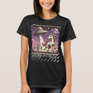 Eenhoorn UFO Selfie: Escape (UFO alien) T-shirt