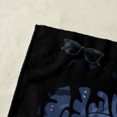 Eenhoorn zwart magische fee in donker bos strandlaken (In situ)