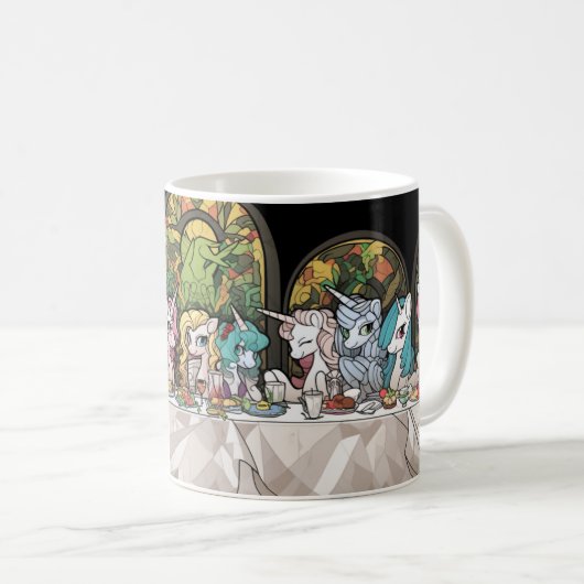 Eenhoorns in eettafel koffie mok (Voorkant rechts)