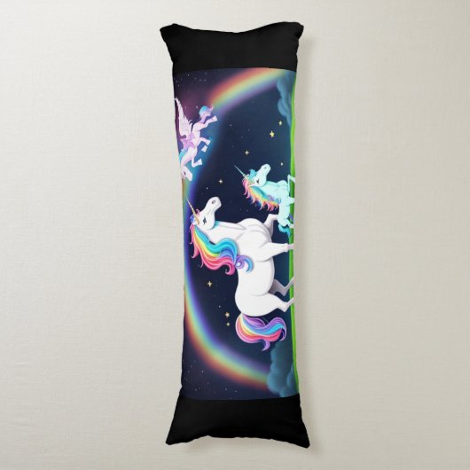 Eenhoorns met magie lichaamskussen (Voorkant Verticaal)