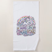 Eenhoring Maakt Leven Magisch Premium Vector Typog Strandlaken (Voorkant)