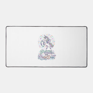 Eenhornige Pilates en Pixie Dust Witte Achtergrond Bureaumat