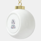 Eenhornige Pilates en Pixie Dust Witte Achtergrond Keramische Bal Ornament (Rechts)