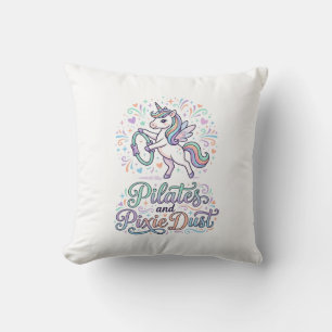 Eenhornige Pilates en Pixie Dust Witte Achtergrond Kussen