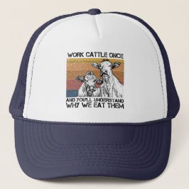 Eens met vee werken en je begrijpt grappige koe trucker pet