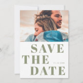 Eenvoudig 1 foto minimalistische Sage Green bruilo Save The Date (Voorkant)