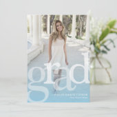 Eenvoudig AFSTUDEERDER Lichte Blauwe Bekleding om  Aankondiging (Staand voorkant)