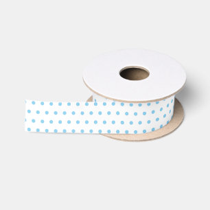 Eenvoudig babyblauw stippenpatroon op wit satijnen lint