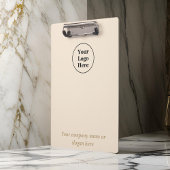 Eenvoudig beige minimalistisch klembord