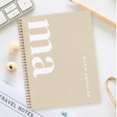 Eenvoudig beige monogram notitieboek
