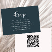 Eenvoudig Blauw Blush Bruiloft RSVP script QR Code Kaartje
