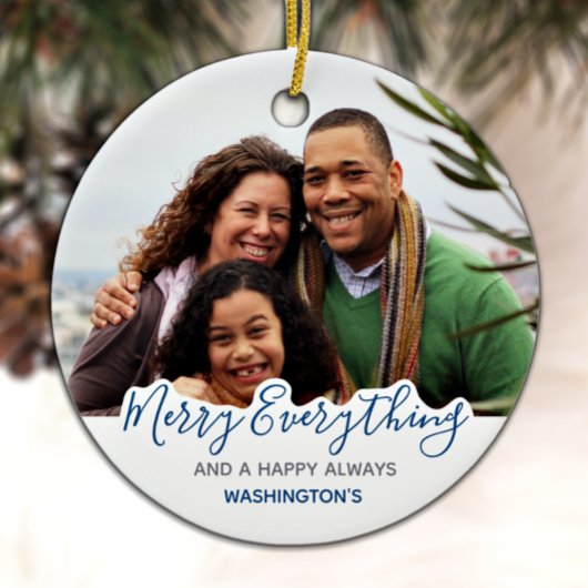 Eenvoudig blauw grijs tapijtschel alles keramisch ornament