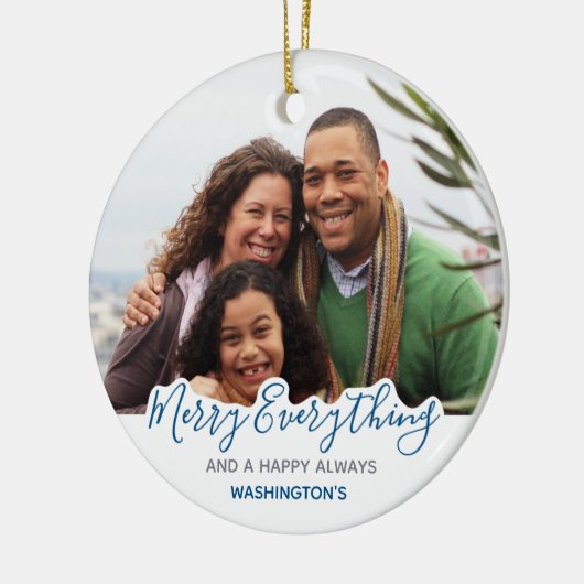 Eenvoudig blauw grijs tapijtschel alles keramisch ornament (Links)