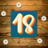 Eenvoudig Blauw Modern Retro Groovy 18e verjaardag Kaart