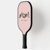 Eenvoudig Blush Roze Hart Script Mom Opgericht Est Pickleball Paddle (Links)