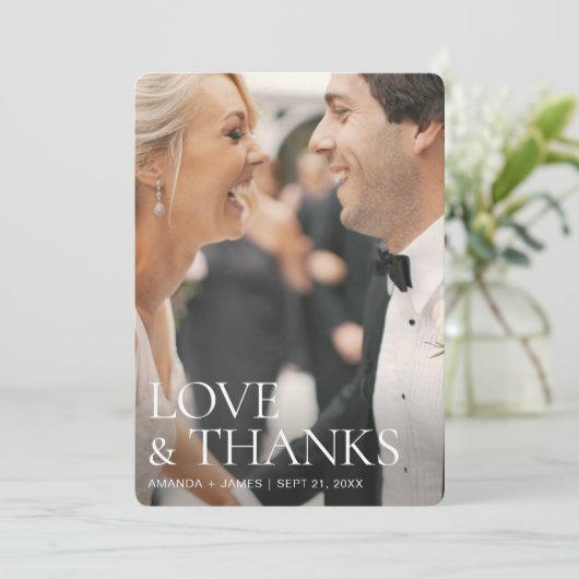 Eenvoudig Chic Modern Full Photo Wedding Bedankkaart (Staand voorkant)