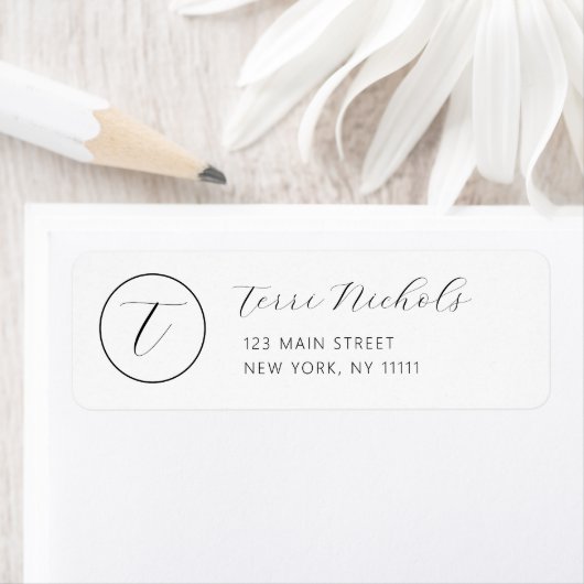 Eenvoudig Chic Monogram Return Address Label (Insitu)