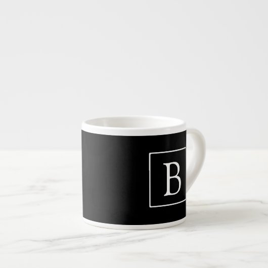 Eenvoudig Classic Monogram | Zwarte tekst met witt Espresso Kop (Voorkant rechts)