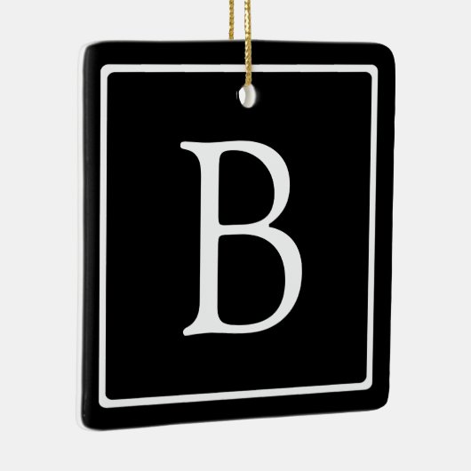 Eenvoudig Classic Monogram | Zwarte tekst met witt Keramisch Ornament (Rechts)