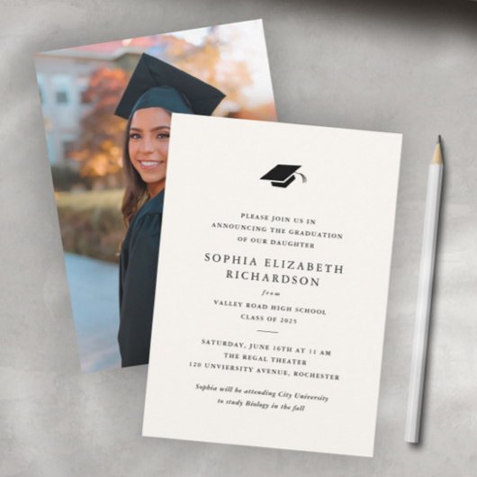 Eenvoudig Classic Zwart-wit Foto Afstuderen Aankondiging