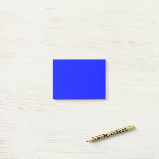 Eenvoudig diepblauw post-it® notes (Op bureau)