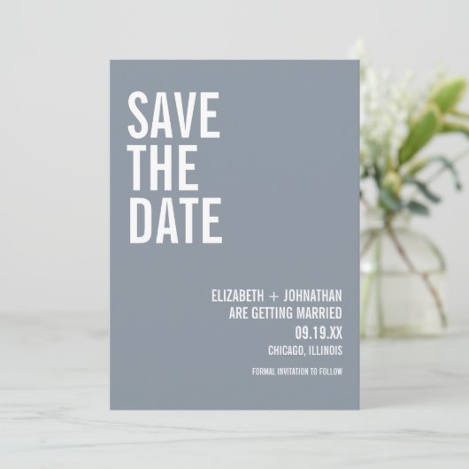 Eenvoudig Dusty Blue Typography Wedding Save The Date (Staand voorkant)