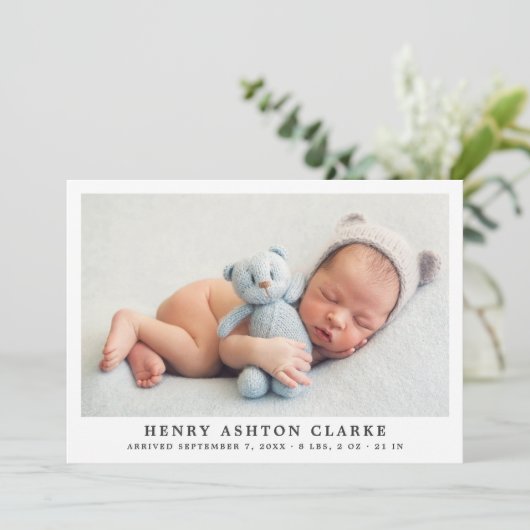 Eenvoudig Elegant Baby Boy Foto Collage Birth Aankondiging (Staand voorkant)