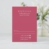 Eenvoudig Elegant Minimal Modern Magenta Wedding RSVP Kaartje (Staand voorkant)