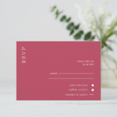 Eenvoudig Elegant Minimal Modern Magenta Wedding RSVP Kaartje (Staand voorkant)
