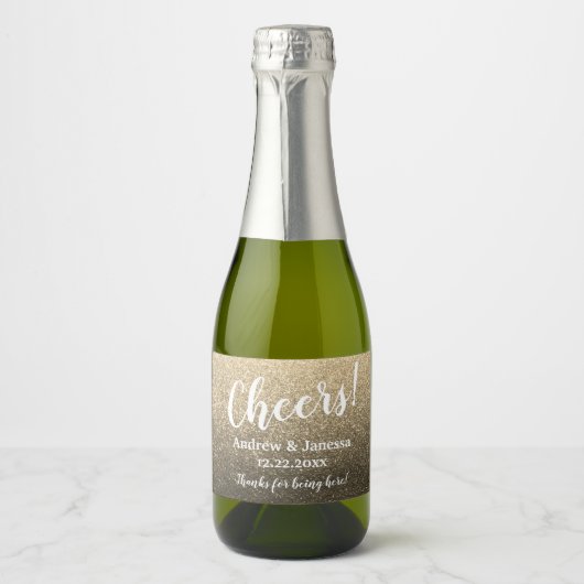 Eenvoudig elegant modern Glitter Party Cheers Wedd Sparkling Wijnetiket (Voorkant)